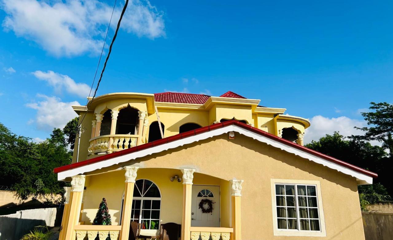 The Rest Stop-B- 15 Min From Airport/24Hrs Security Montego Bay Zewnętrze zdjęcie